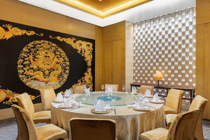Dining 44 of 66