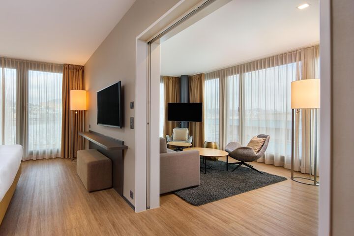 Room 84 of 289