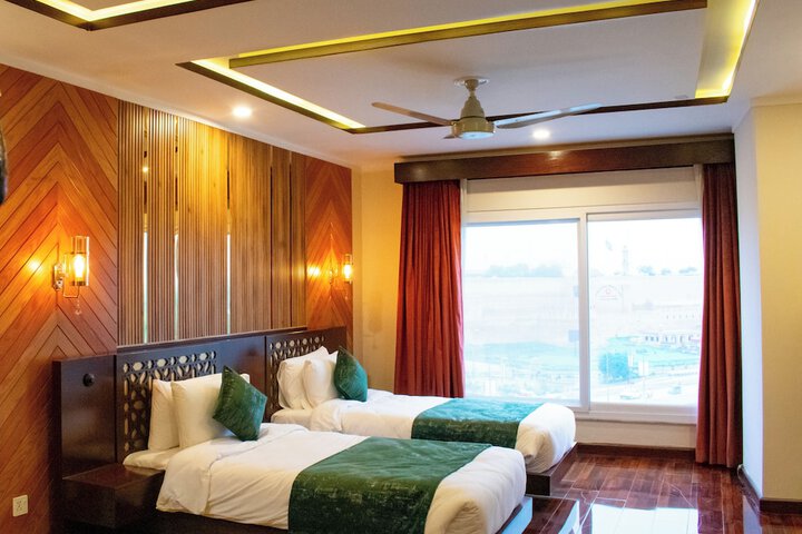 Room 3 of 21
