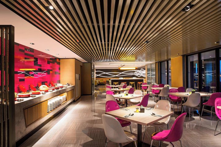 Dining 43 of 66