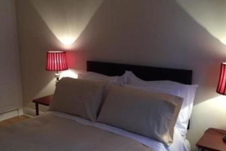 Room 11 of 25