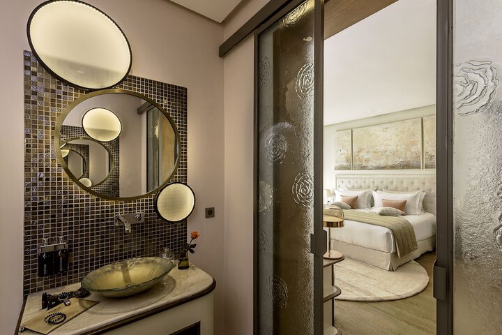 Room 45 of 84