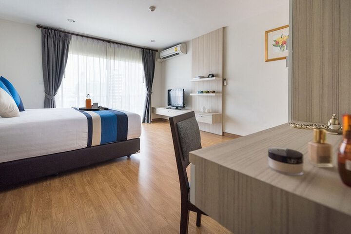 Room 9 of 47