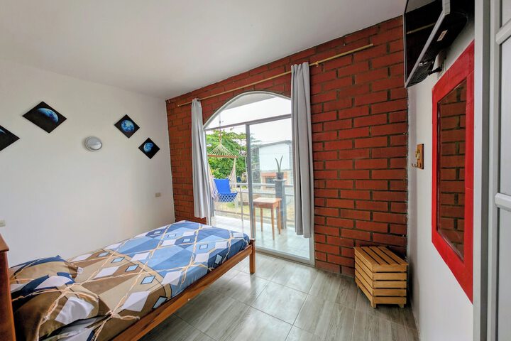 Room 17 of 29