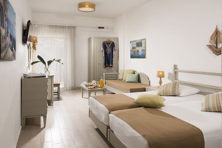 Room 8 of 36