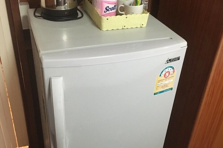 Room 11 of 28