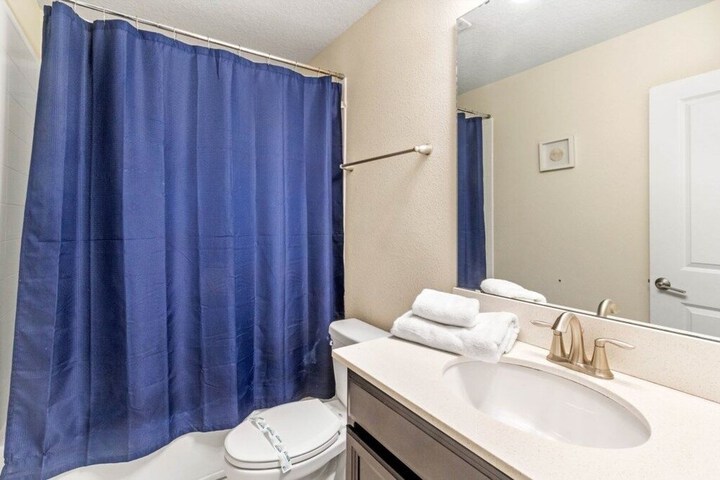 Room 132 of 216