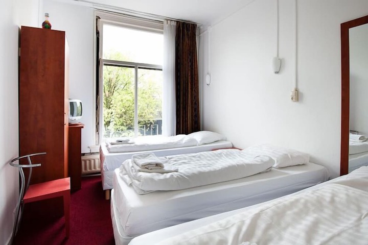 Room 7 of 53