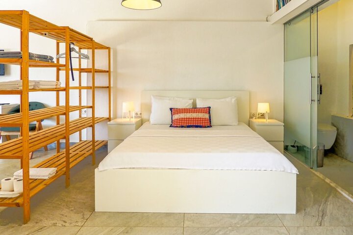 Room 5 of 41