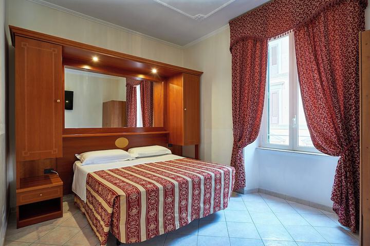 Room 42 of 69