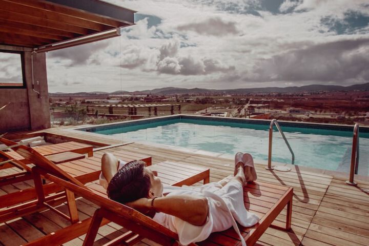 Pool 92 of 192