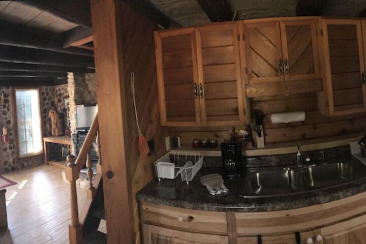 Room 40 of 146