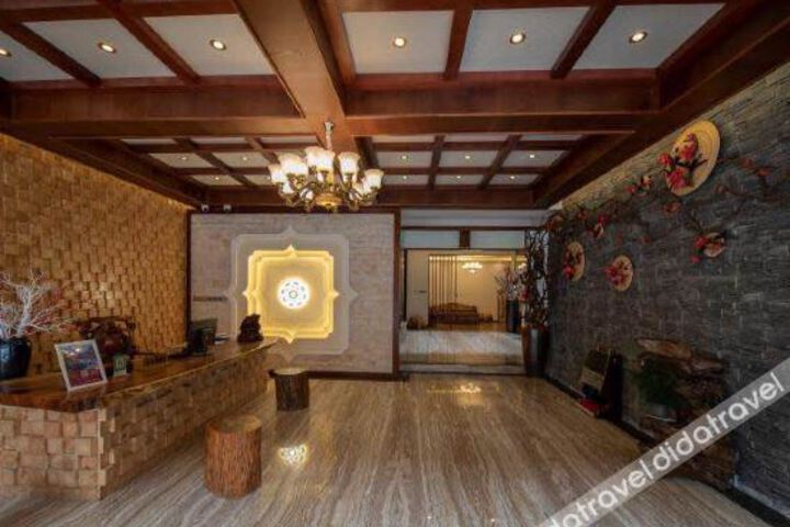 Hotel Interior 11 of 32