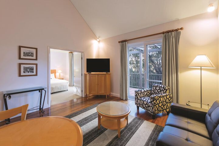 Room 44 of 178