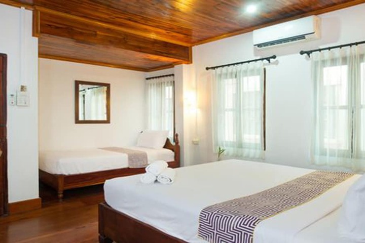 Room 5 of 52