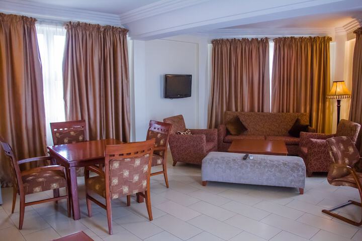Room 21 of 115