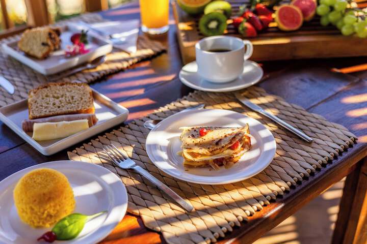 Breakfast/Coffee Service 253 of 293