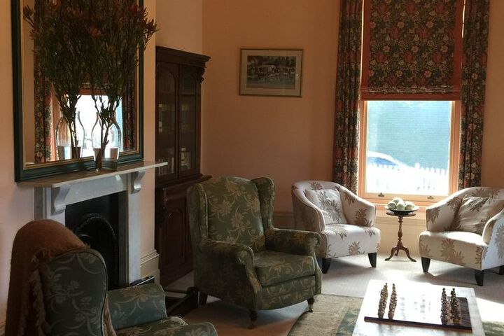 Lounge 41 of 66