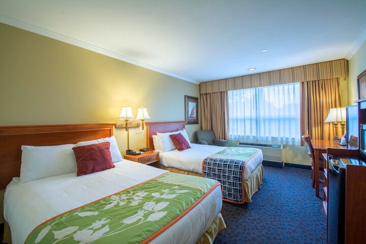 2 Double Beds (4 of 4)