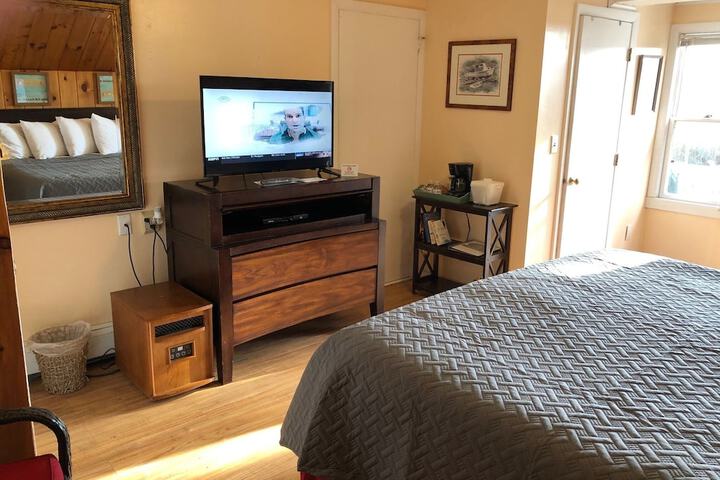 Room 25 of 43
