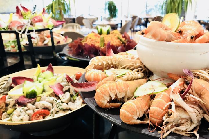 Dining Photos
