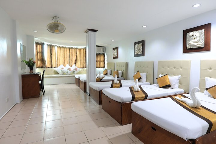 Room 8 of 49