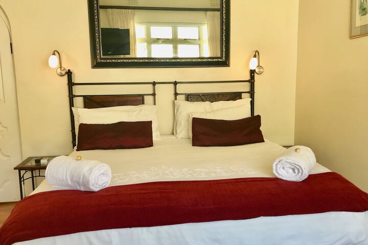 Room 27 of 110