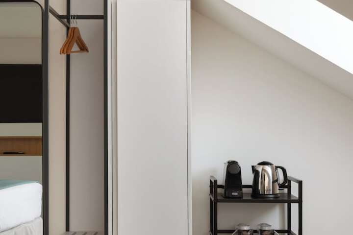 Room 27 of 53