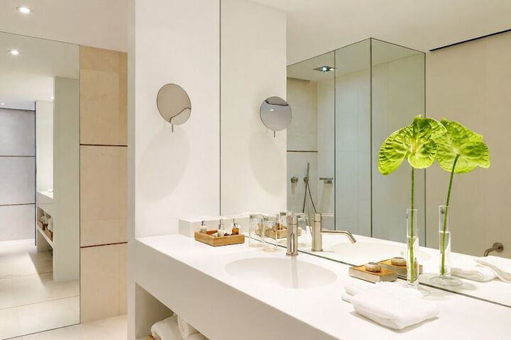 Clean Restrooms