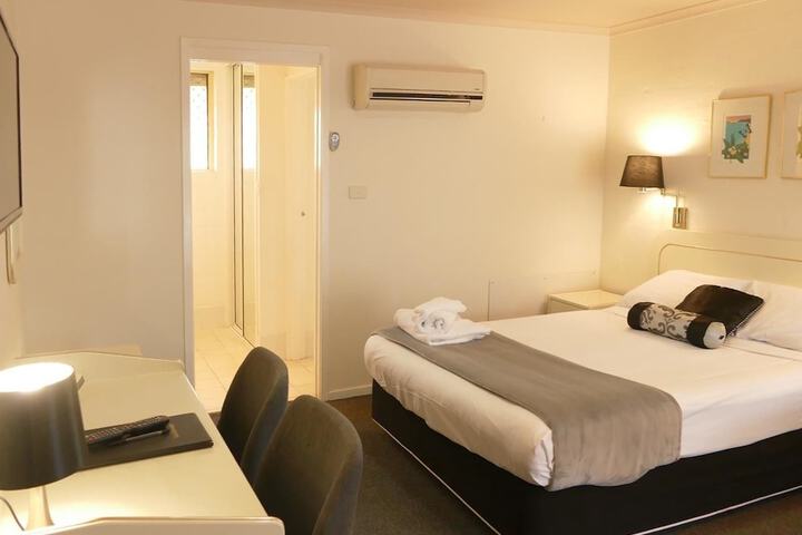 Room 18 of 75