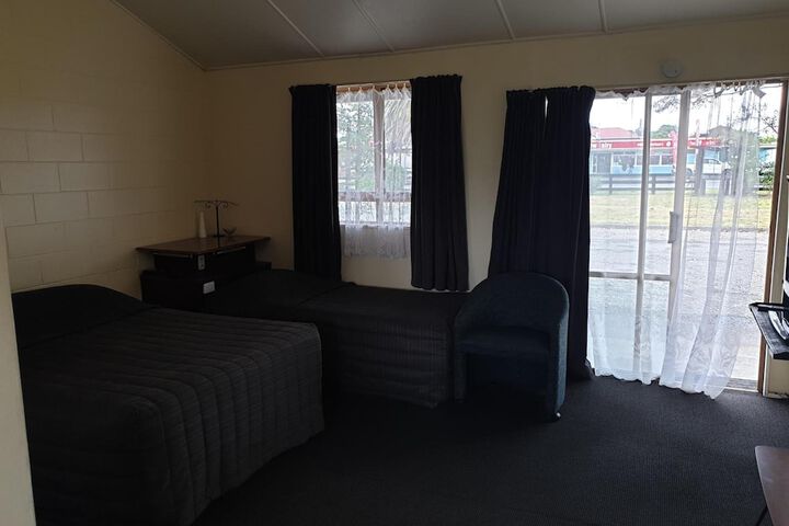 Room 3 of 12