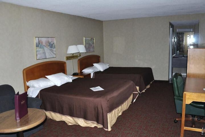 Room 12 of 40