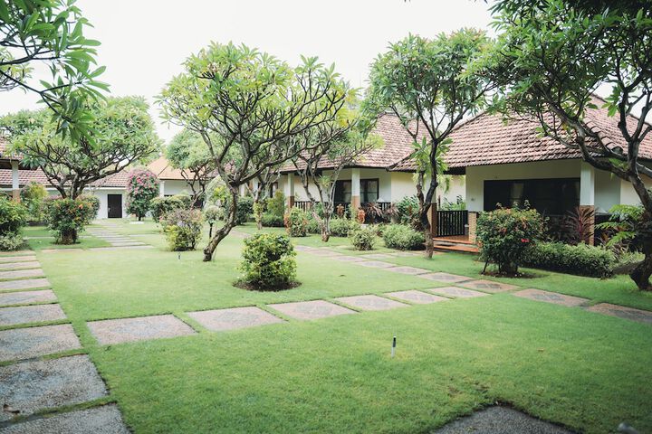 Hotel Exterior 176 of 176