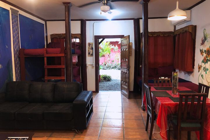 Room 10 of 46