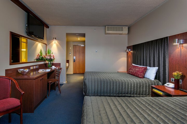 Room 4 of 56