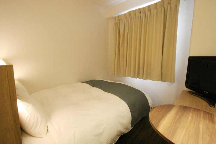 Room 10 of 31