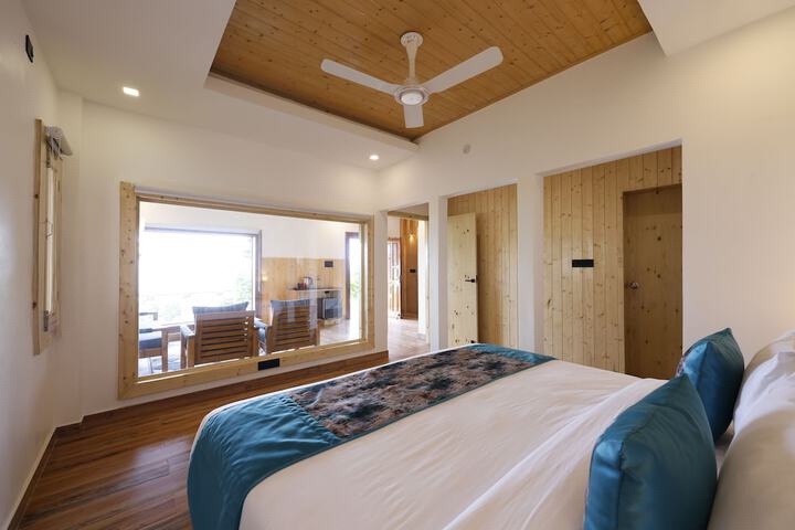 Room 9 of 57