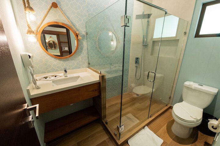 Room 23 of 105