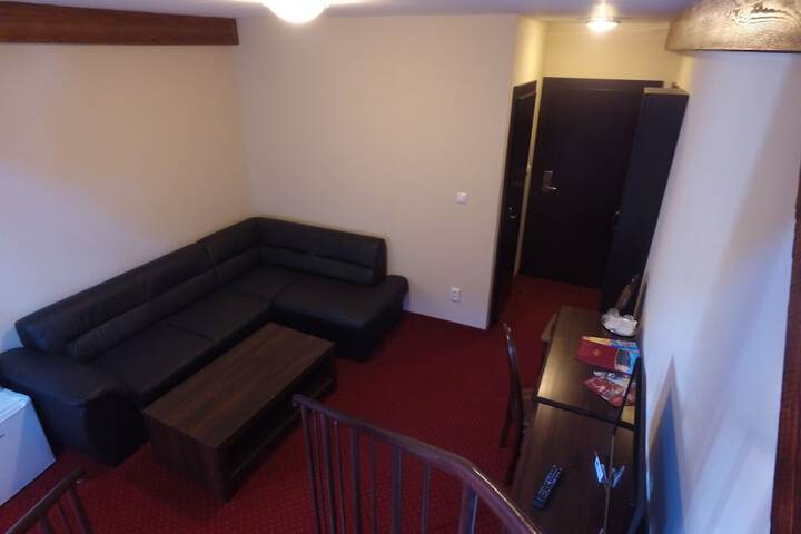 Room 22 of 50