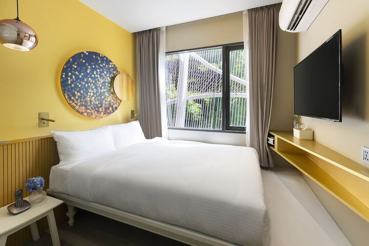 Room 7 of 40