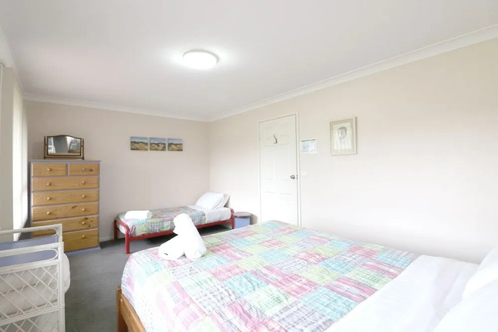 Room 6 of 15