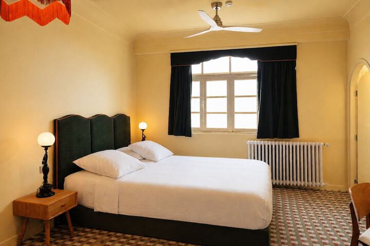 Room 22 of 88