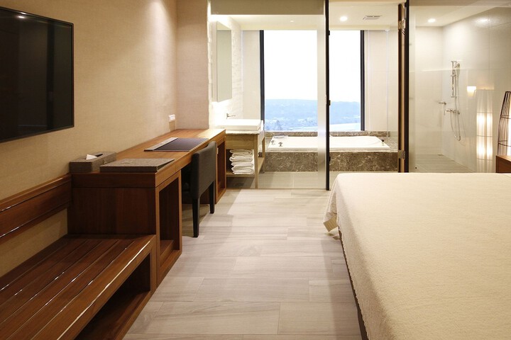 Room 20 of 120