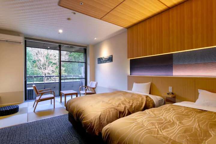 Room 26 of 107