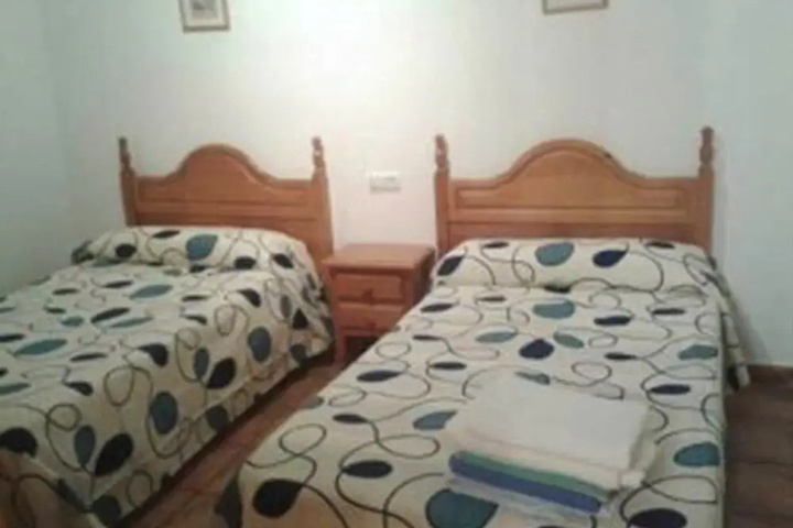 Room 2 of 17