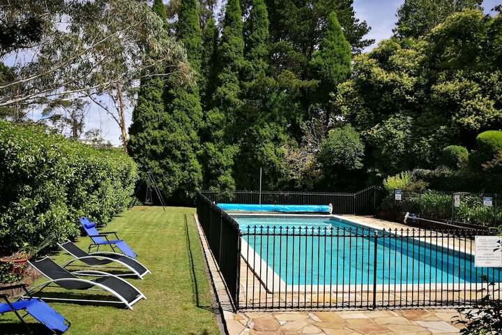 Pool 28 of 55