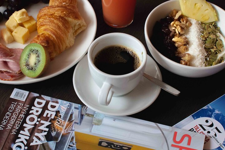 Breakfast/Coffee Service 64 of 93