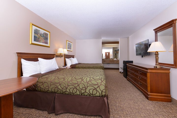 2 Double Beds (5 of 8)