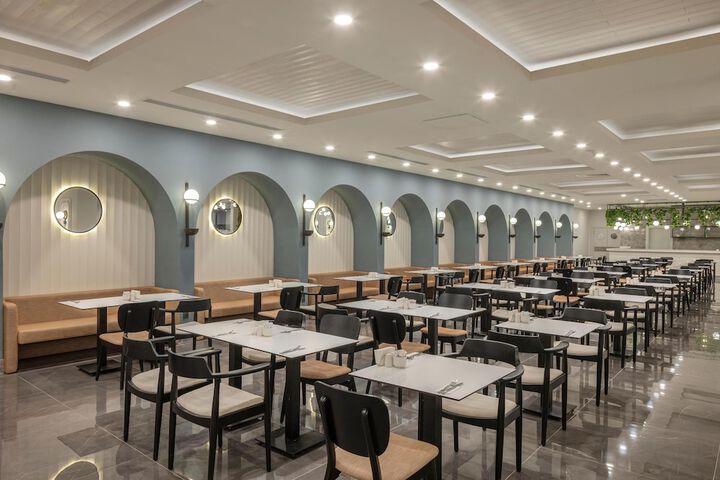 Dining 83 of 116