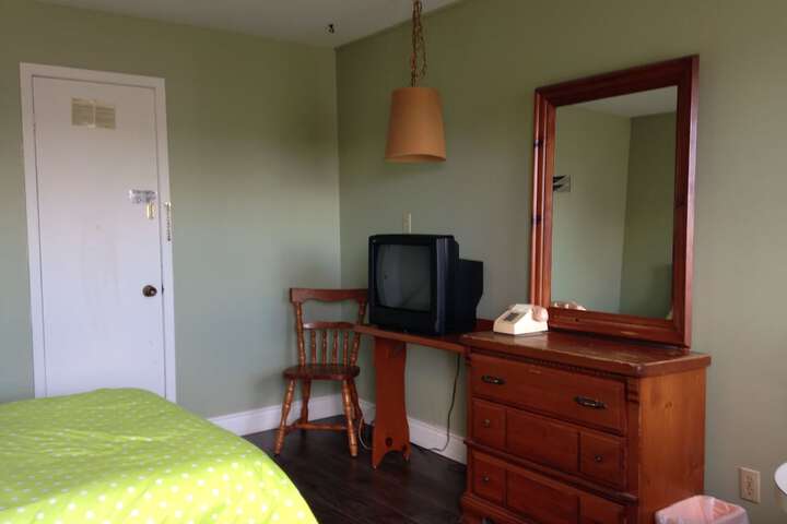 Room 11 of 46